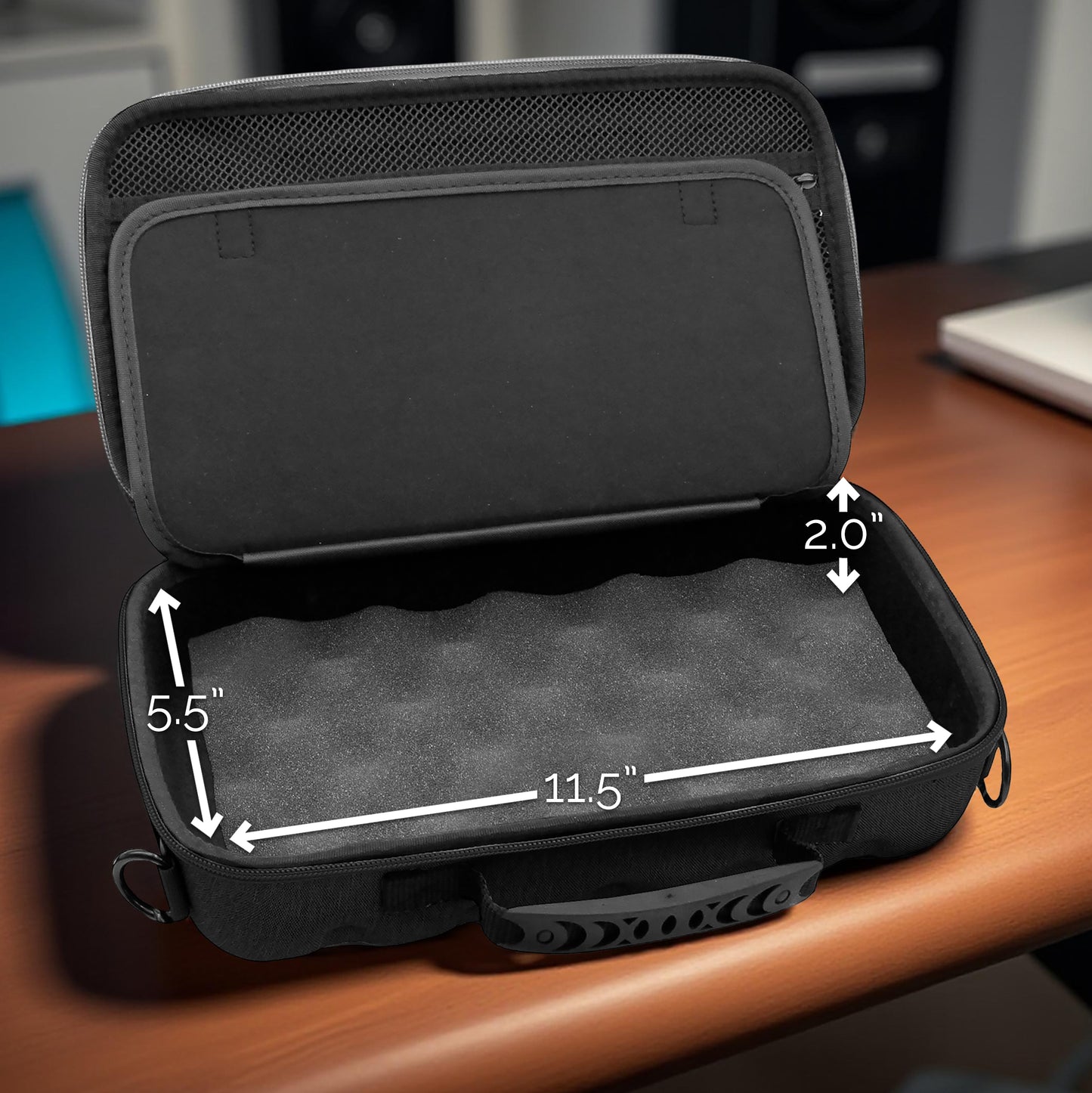 Carrying Case Compatible with MOOER GE100Pro Li Guitar Multi Effects Pedal - Hard Shell Travel Case with Handle and Strap for Guitar Gear Storage